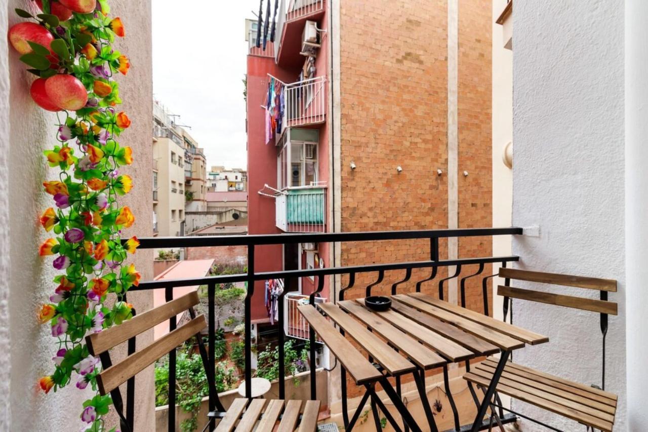 Cozy 3 Bedroom Flat With Balcony Close To Plaza Espana! Βαρκελώνη Εξωτερικό φωτογραφία