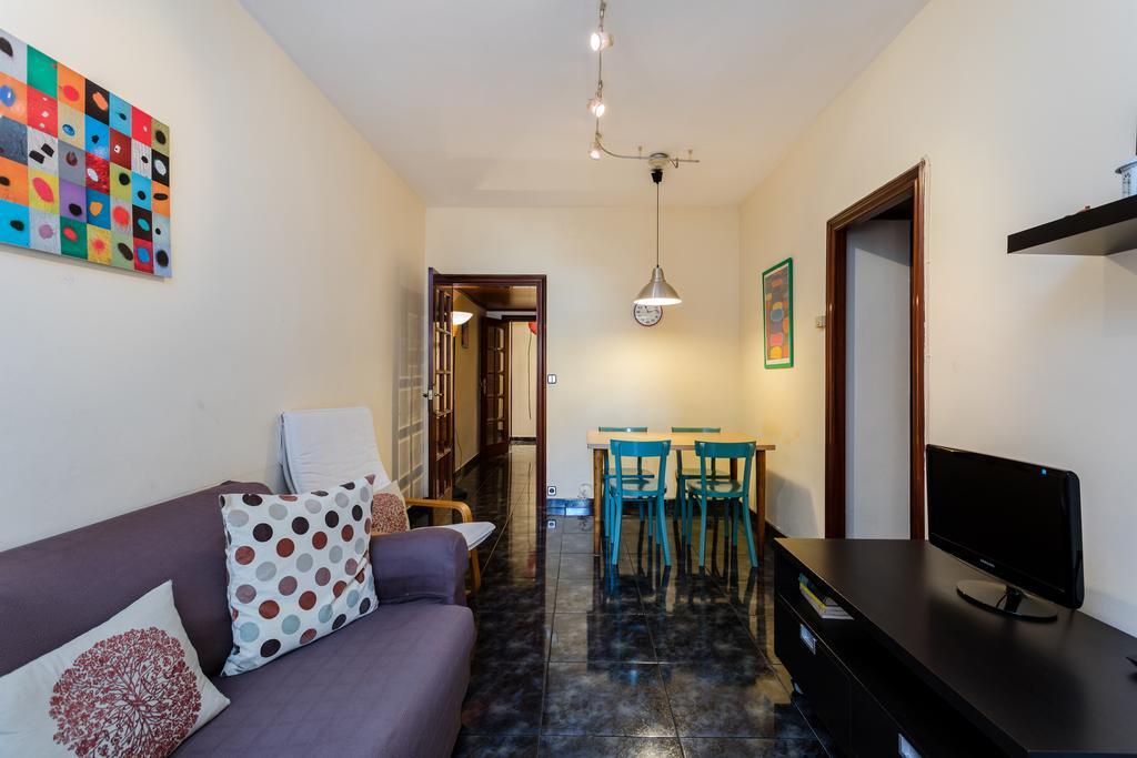 Cozy 3 Bedroom Flat With Balcony Close To Plaza Espana! Βαρκελώνη Εξωτερικό φωτογραφία